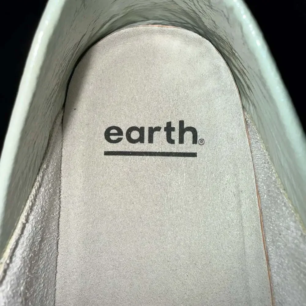 Earth Rosewood Cedarwood Seafoam Leather Sneakers Size 7.5M